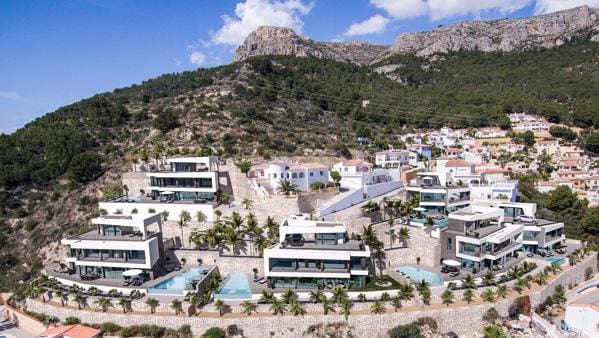 Chalet de 4 habitaciones en Calpe / Calp en venta con piscina - 1.850.000 € (Ref: 9801995)