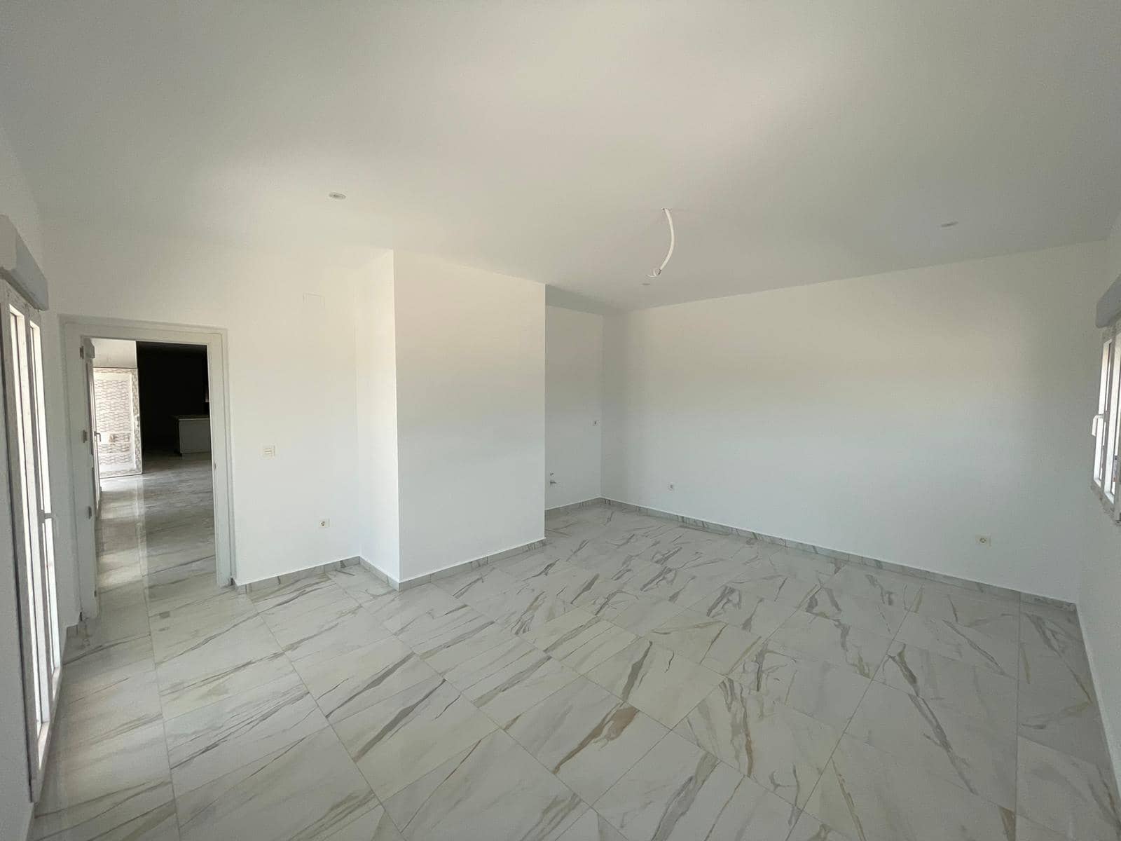 6 sypialnia Willa na sprzedaż w Pinoso z basenem garażem - 611 000 € (Ref: 9802039)