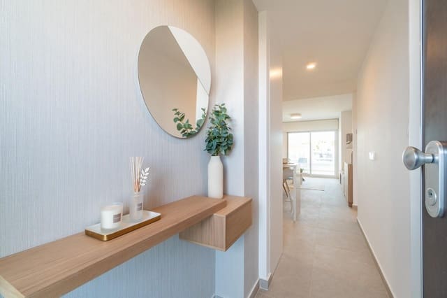 Apartamento de 3 habitaciones en Playa Flamenca, Orihuela en venta con piscina garaje - 395.000 € (Ref: 9802241)