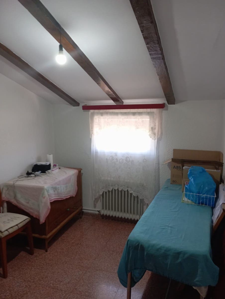 6 bedroom Villa for sale in Yecla with pool garage - € 445,000 (Ref: 9813595)