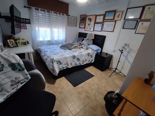 3 soverom Finca/Herregård til salgs i Yecla med svømmebasseng garasje - € 89 000 (Ref: 9813621)