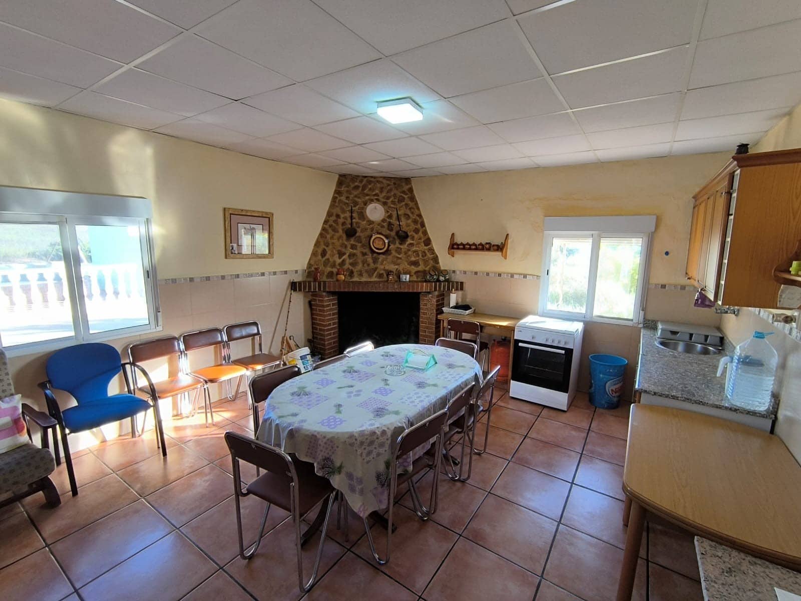 4 bedroom Finca/Country House for sale in Yecla with pool garage - € 275,000 (Ref: 9832727)
