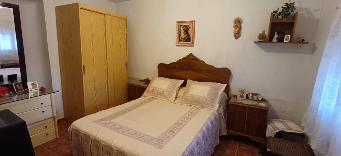 6 sypialnia Finka/Dom wiejski na sprzedaż w Yecla z garażem - 70 000 € (Ref: 9856172)