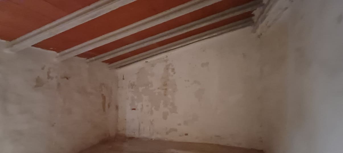 6 sypialnia Finka/Dom wiejski na sprzedaż w Yecla z garażem - 70 000 € (Ref: 9856172)