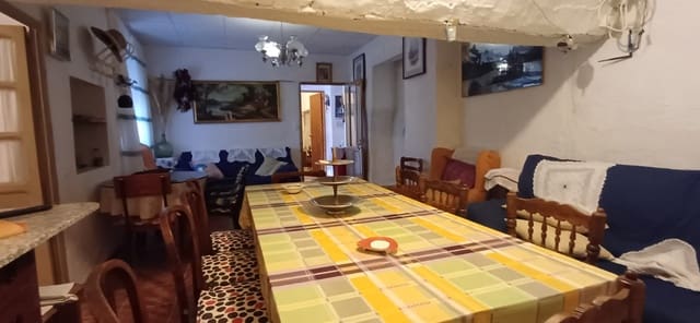 6 sypialnia Finka/Dom wiejski na sprzedaż w Yecla z garażem - 70 000 € (Ref: 9856172)