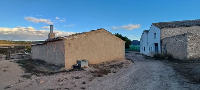 6 sypialnia Finka/Dom wiejski na sprzedaż w Yecla z garażem - 70 000 € (Ref: 9856172)