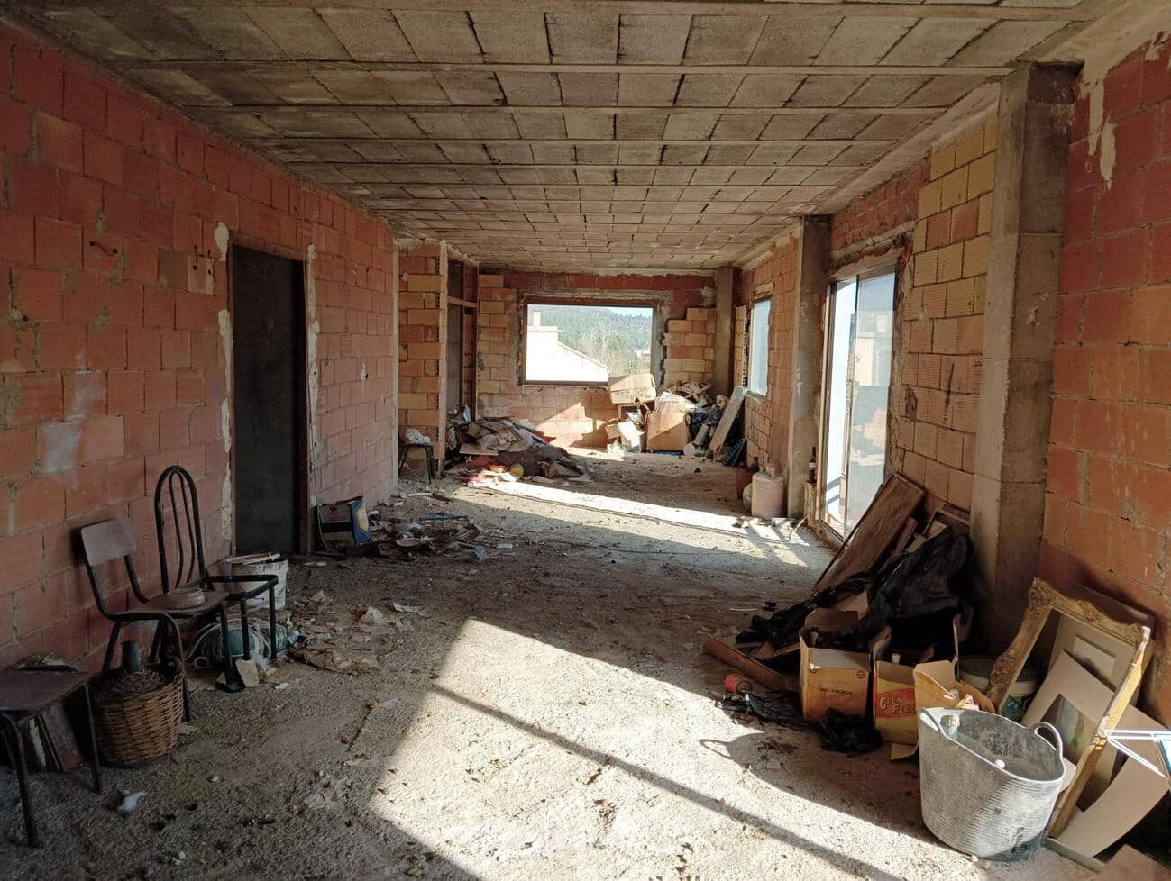 Local Comercial de 8 habitaciones en Tormos en venta con garaje - 260.000 € (Ref: 9858211)