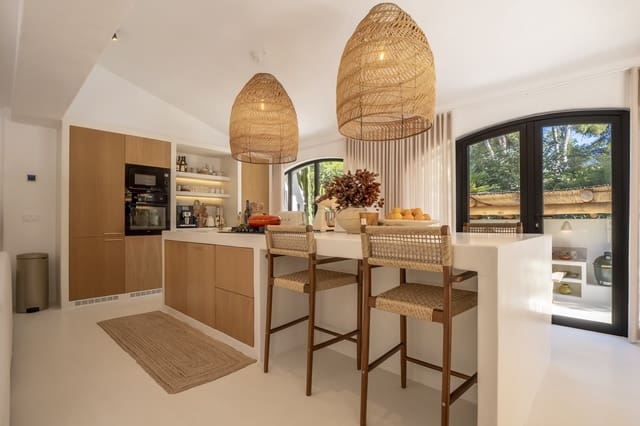 4 soverom Villa til salgs i Montgó - Ermita, Javea / Xàbia med svømmebasseng - € 2 195 000 (Ref: 9858212)