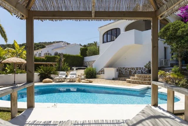 4 quarto Moradia para venda em Cap Martí - El Tossalet - Pinomar, Javea / Xàbia com piscina - 795 000 € (Ref: 9858213)