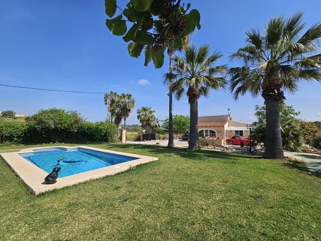 3 slaapkamer Finca/Landhuis te koop in Teulada-Moraira met zwembad - € 585.000 (Ref: 9858215)