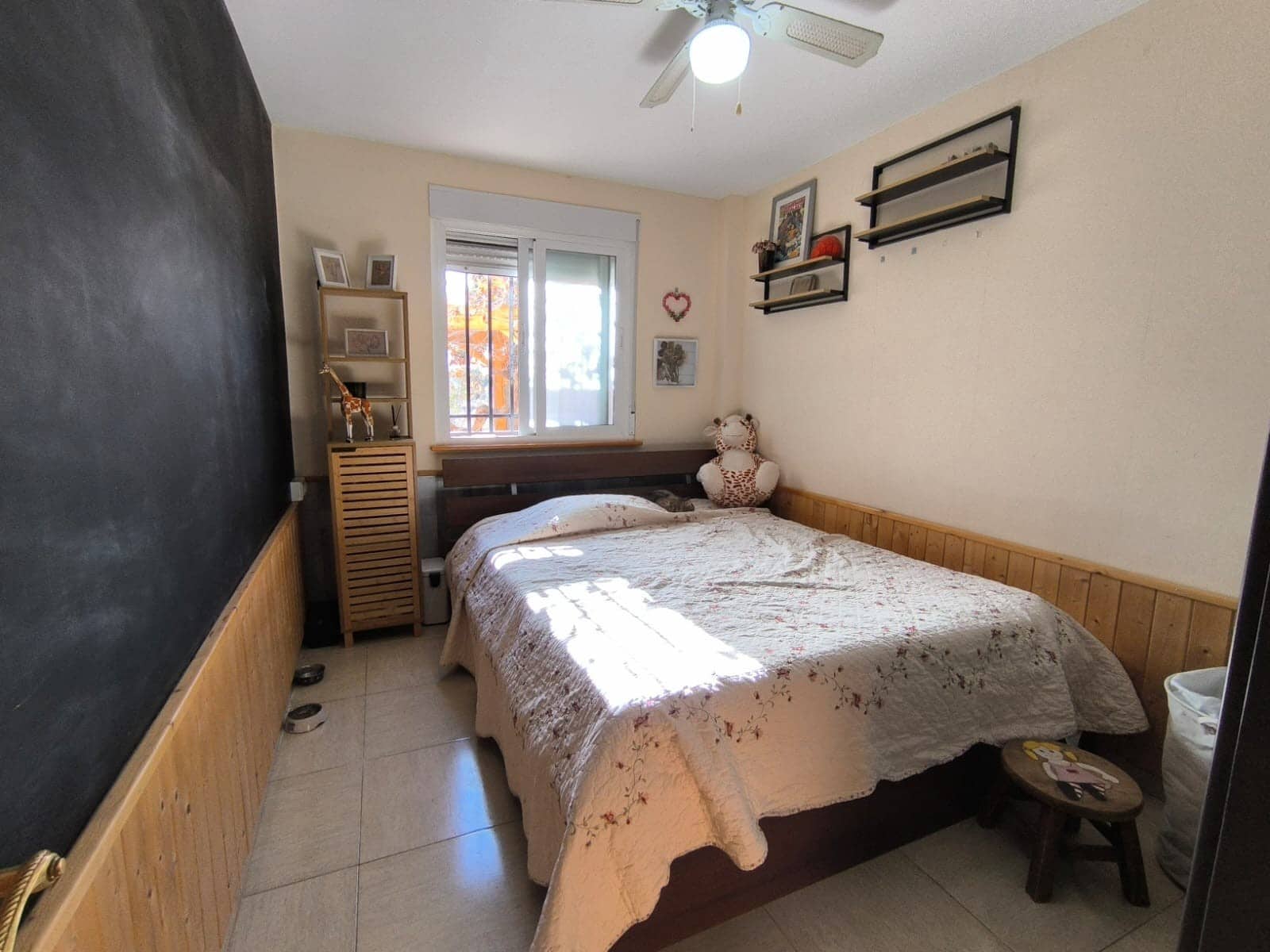 5 makuuhuone Huvila myytävänä paikassa Villena mukana uima-altaan - 249 500 € (Ref: 9858404)