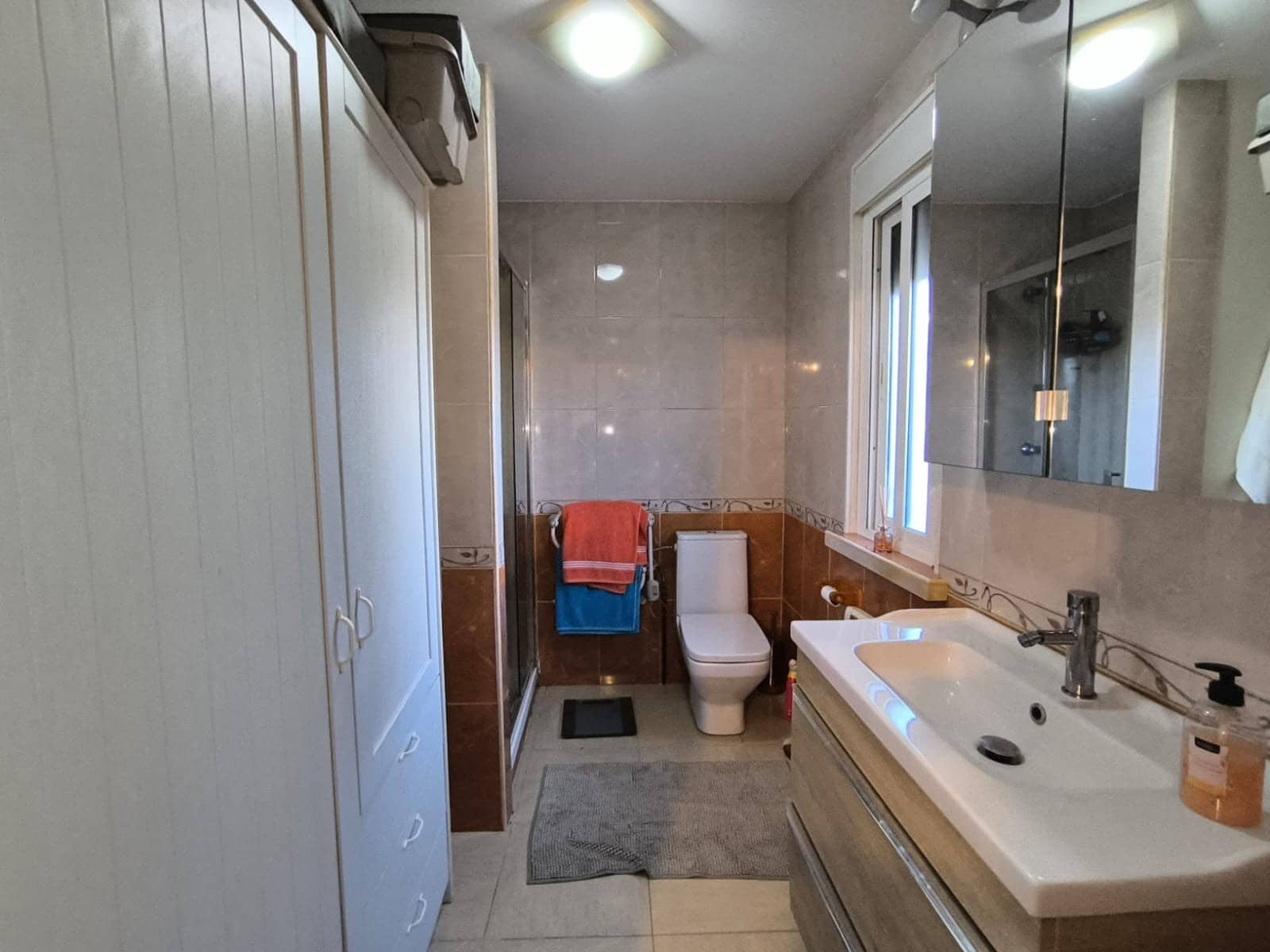 5 makuuhuone Huvila myytävänä paikassa Villena mukana uima-altaan - 249 500 € (Ref: 9858404)