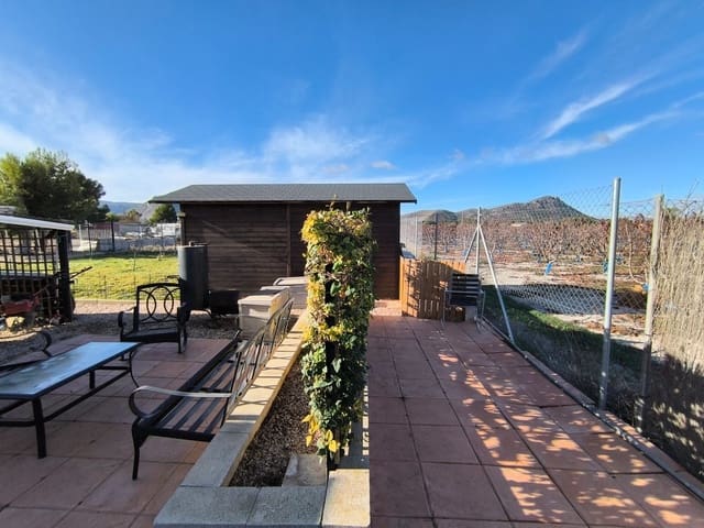 5 makuuhuone Huvila myytävänä paikassa Las Virtudes, Villena mukana uima-altaan - 249 500 € (Ref: 9858404)