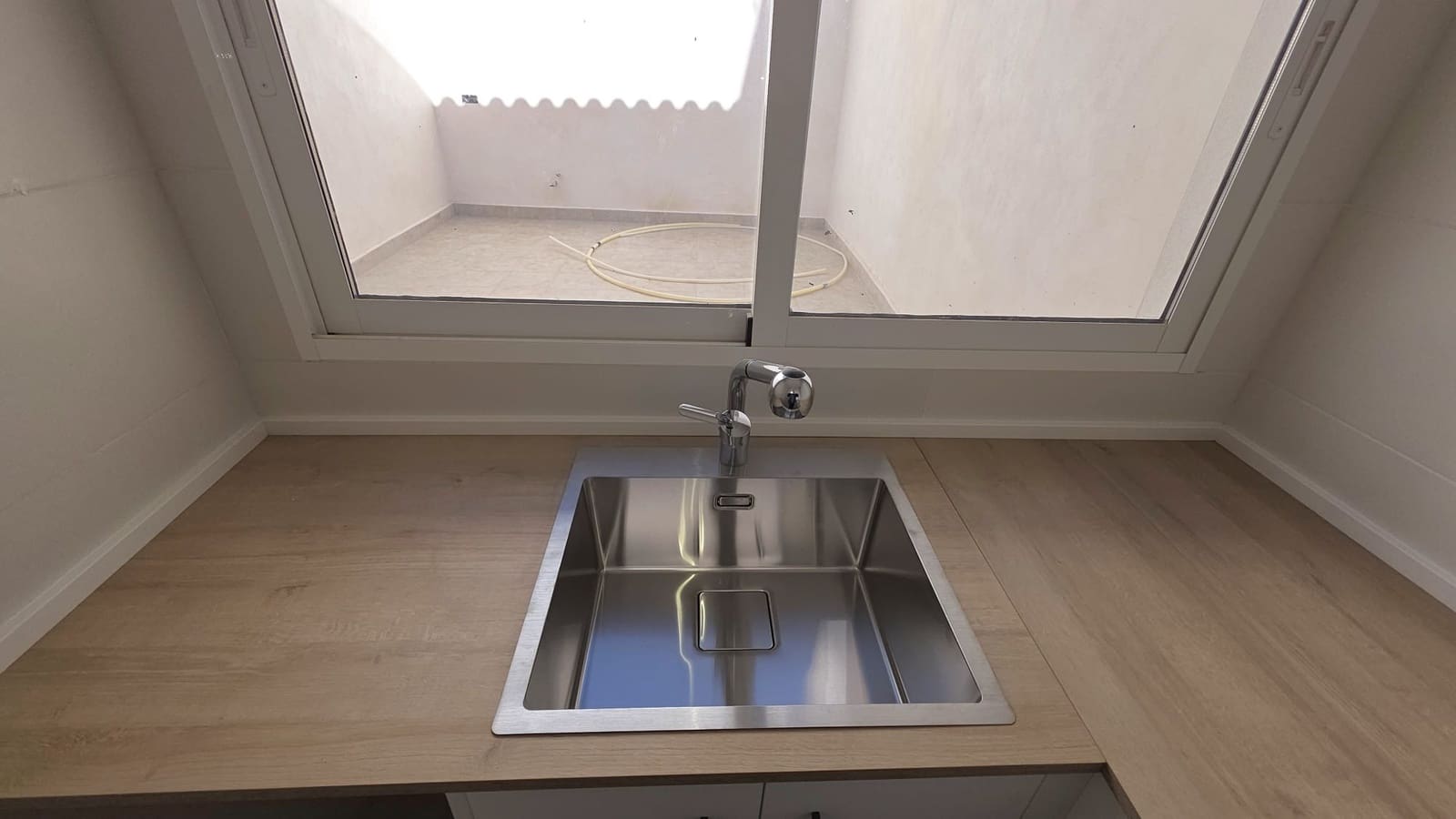 3 bedroom Townhouse for sale in Pinoso - € 129,999 (Ref: 9858581)