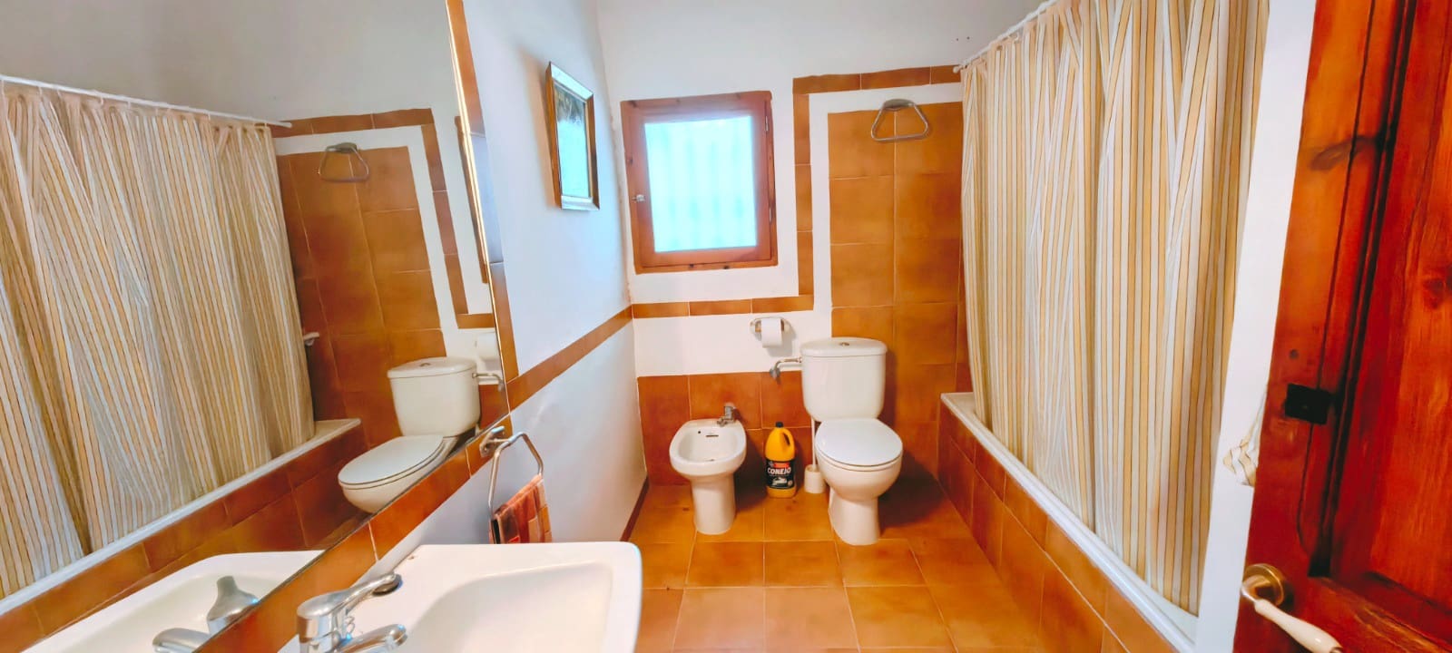 5 bedroom Finca/Country House for sale in Yecla with garage - € 600,000 (Ref: 9860779)