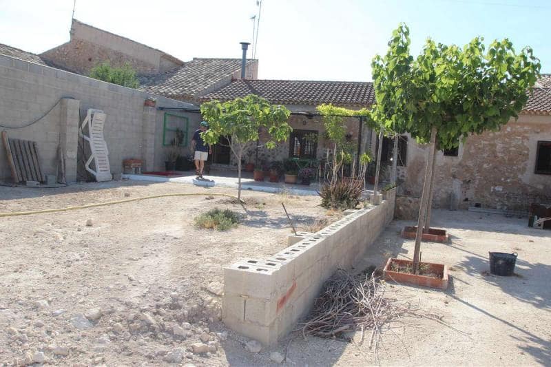 4 soverom Finca/Herregård til salgs i Pinoso - € 225 000 (Ref: 9863620)