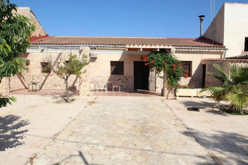 4 soverom Finca/Herregård til salgs i Pinoso - € 225 000 (Ref: 9863620)