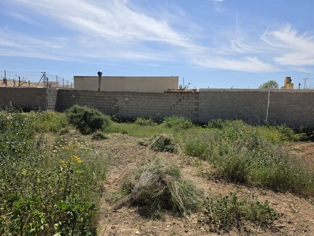 Ubebygd land til salgs i La Canalosa, Hondón de las Nieves - € 36 000 (Ref: 9872229)