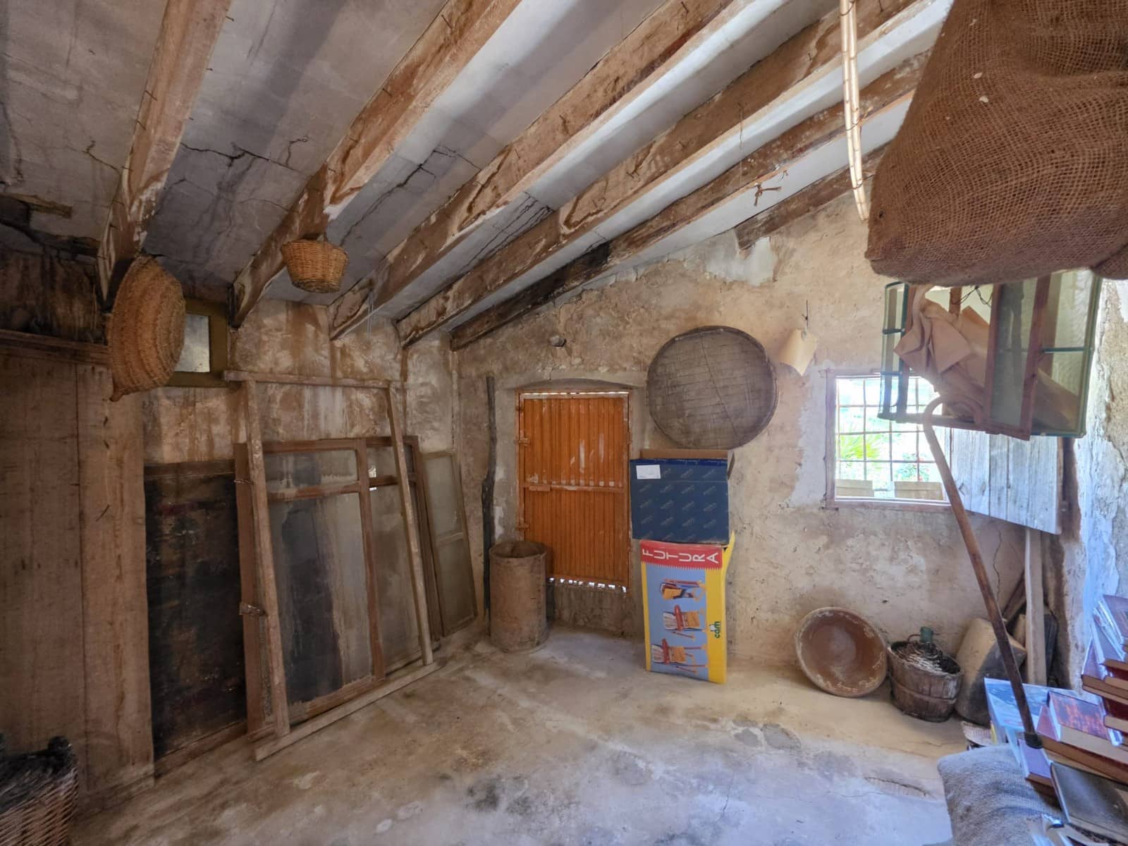 5 slaapkamer Huis te koop in Hondon de las Nieves - € 96.000 (Ref: 9872230)