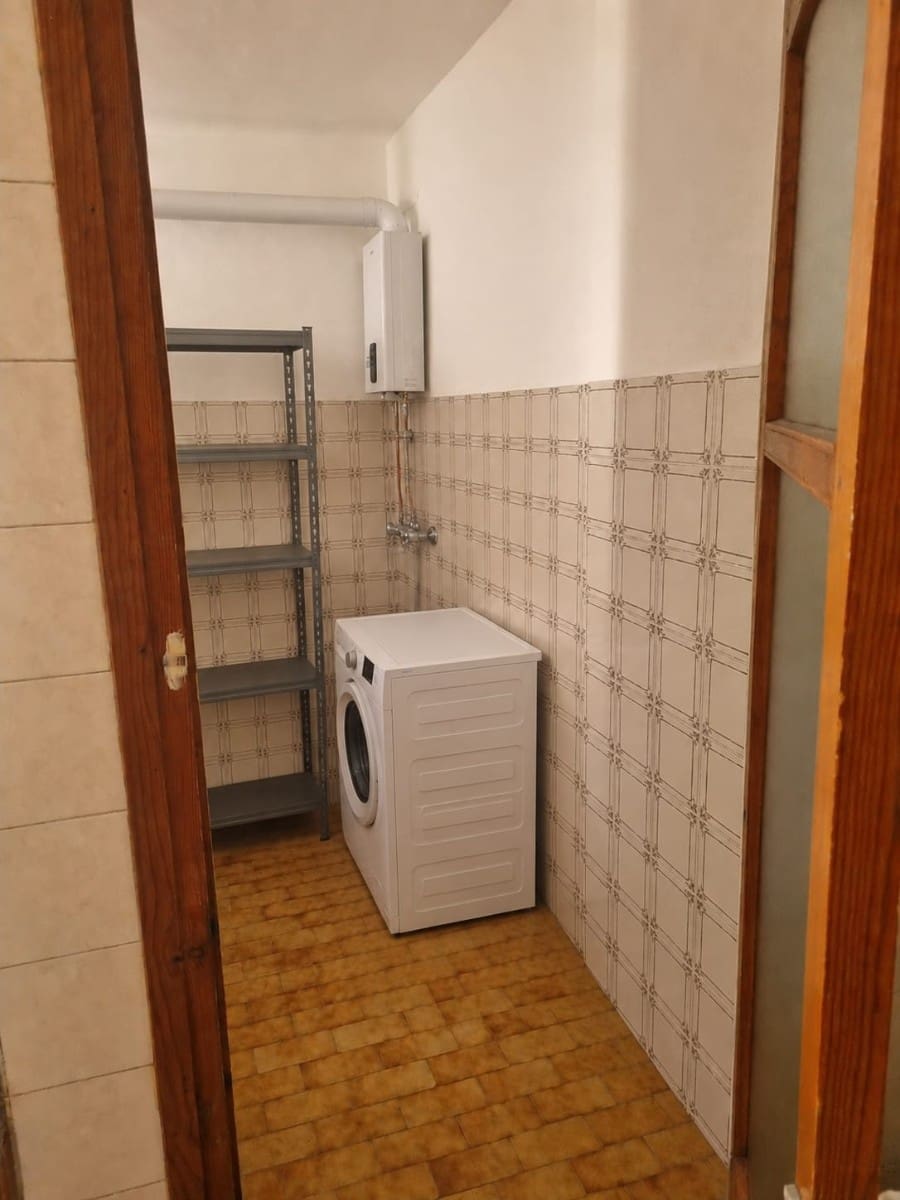 4 bedroom Apartment for sale in Pinoso - € 118,000 (Ref: 9872352)