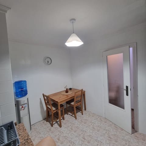 4 slaapkamer Appartement te koop in Pinoso - € 112.500 (Ref: 9872352)