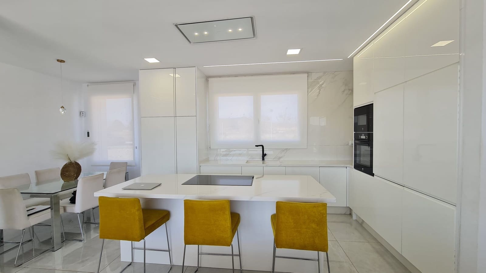 3 sypialnia Willa na sprzedaż w Pinoso z basenem - 299 995 € (Ref: 9872854)