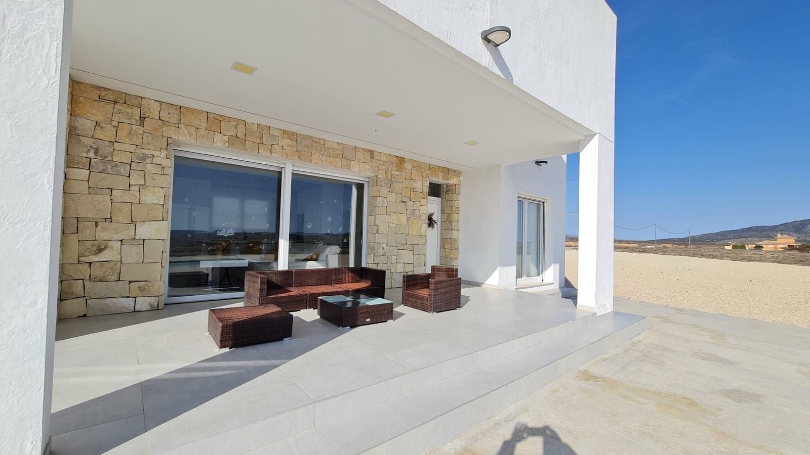 3 sypialnia Willa na sprzedaż w Pinoso z basenem - 299 995 € (Ref: 9872854)