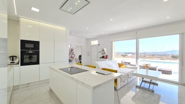 3 sypialnia Willa na sprzedaż w Pinoso z basenem - 299 995 € (Ref: 9872854)