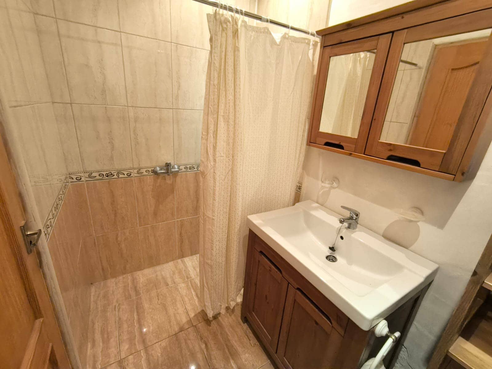 4 Zimmer Villa zu verkaufen in Villena mit Pool Garage - 225.000 € (Ref: 9885090)