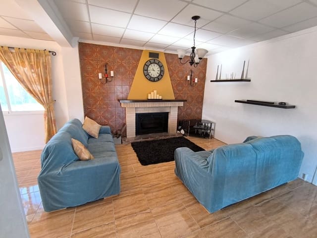 4 sypialnia Willa na sprzedaż w Villena z basenem garażem - 225 000 € (Ref: 9885090)