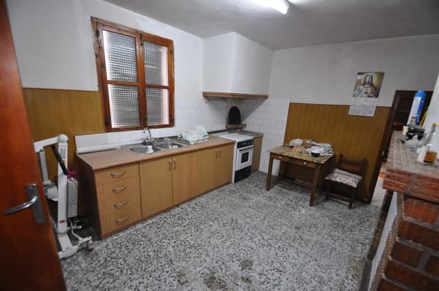 6 Zimmer Haus zu verkaufen in Pinoso - 80.495 € (Ref: 9885317)