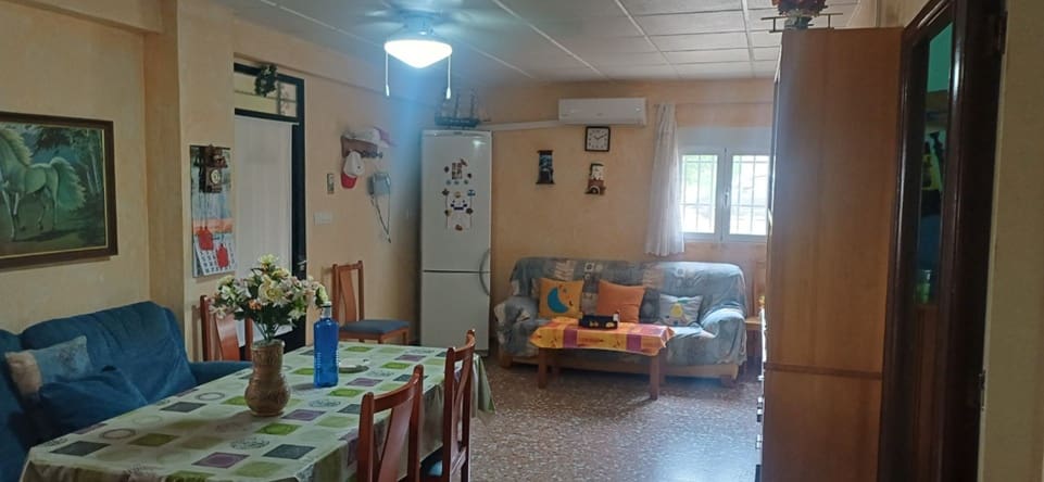 4 sypialnia Finka/Dom wiejski na sprzedaż w Yecla z basenem garażem - 170 000 € (Ref: 9899837)