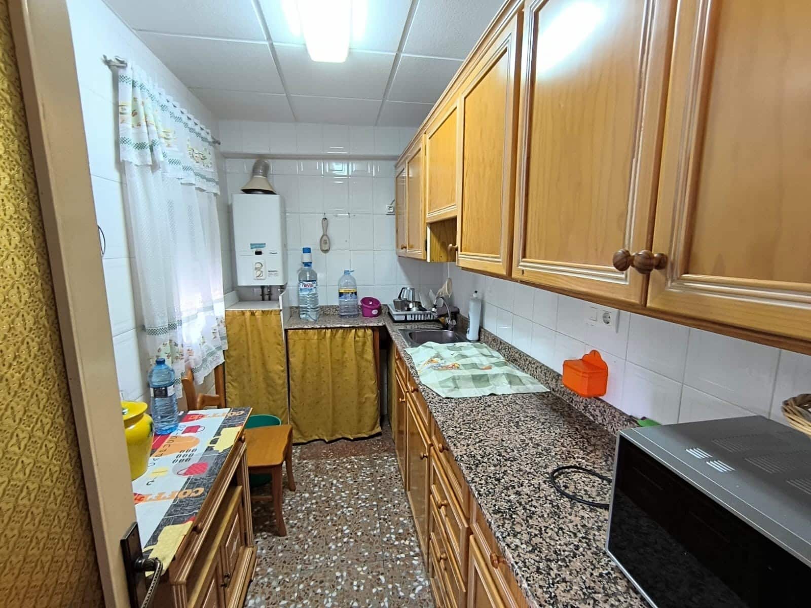 4 sypialnia Finka/Dom wiejski na sprzedaż w Yecla z basenem garażem - 170 000 € (Ref: 9899837)