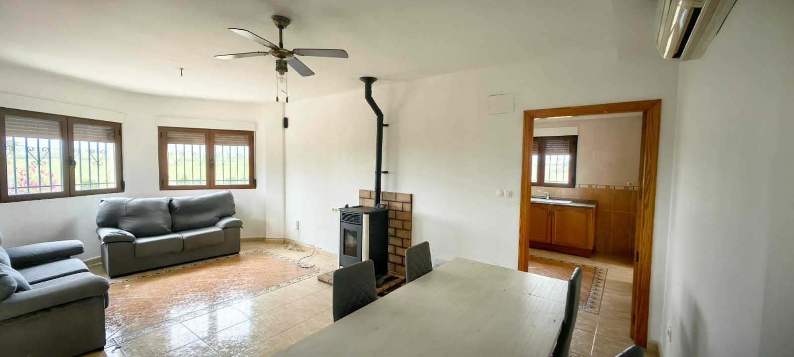 3 Zimmer Villa zu verkaufen in Pinoso mit Pool - 375.000 € (Ref: 9902075)