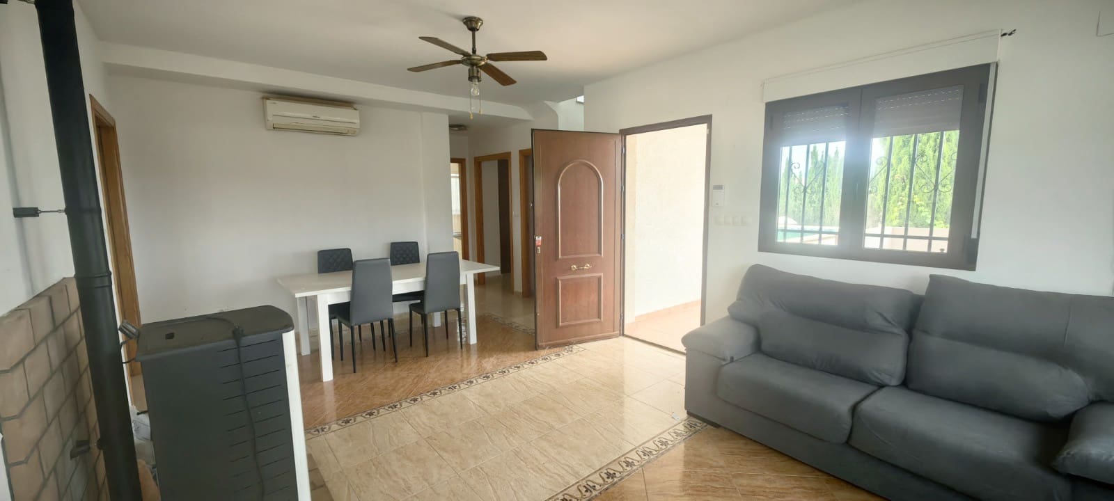 3 Zimmer Villa zu verkaufen in Pinoso mit Pool - 375.000 € (Ref: 9902075)