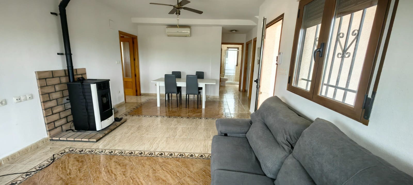 3 Zimmer Villa zu verkaufen in Pinoso mit Pool - 375.000 € (Ref: 9902075)
