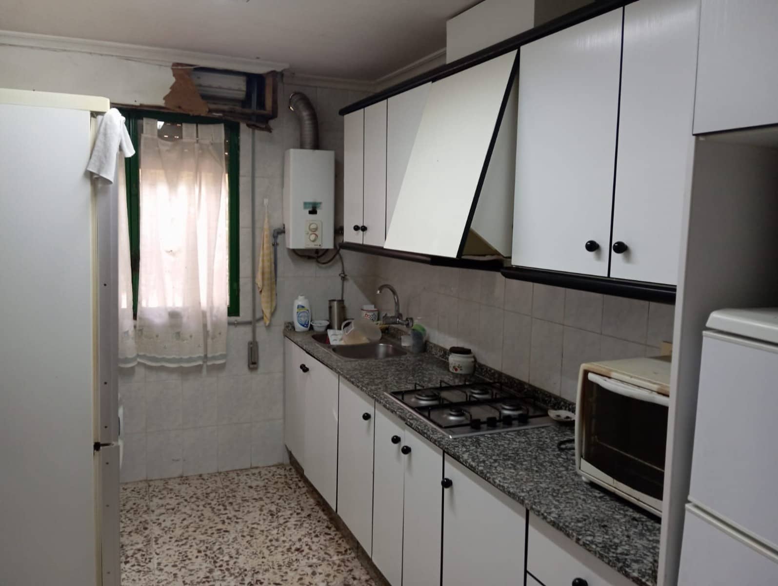 5 bedroom Villa for sale in Yecla with pool - € 180,000 (Ref: 9917617)