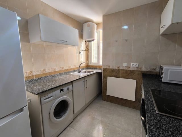 2 bedroom Apartment for sale in Pinoso - € 95,995 (Ref: 9921140)
