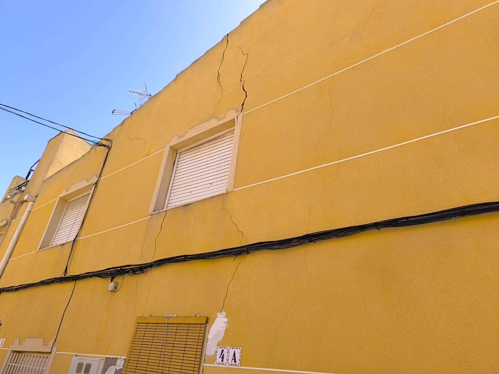 6 Zimmer Haus zu verkaufen in Pinoso mit Garage - 56.000 € (Ref: 9928671)