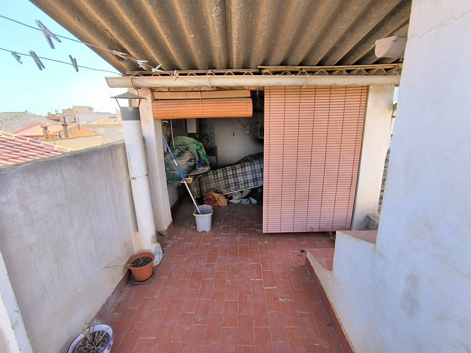 6 Zimmer Haus zu verkaufen in Pinoso mit Garage - 56.000 € (Ref: 9928671)