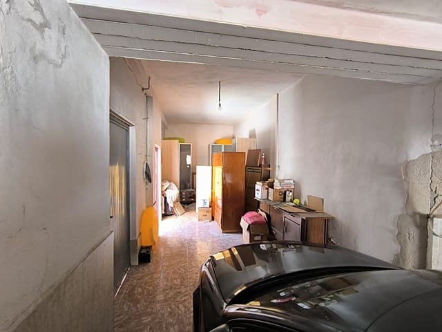 6 Zimmer Haus zu verkaufen in Pinoso mit Garage - 56.000 € (Ref: 9928671)