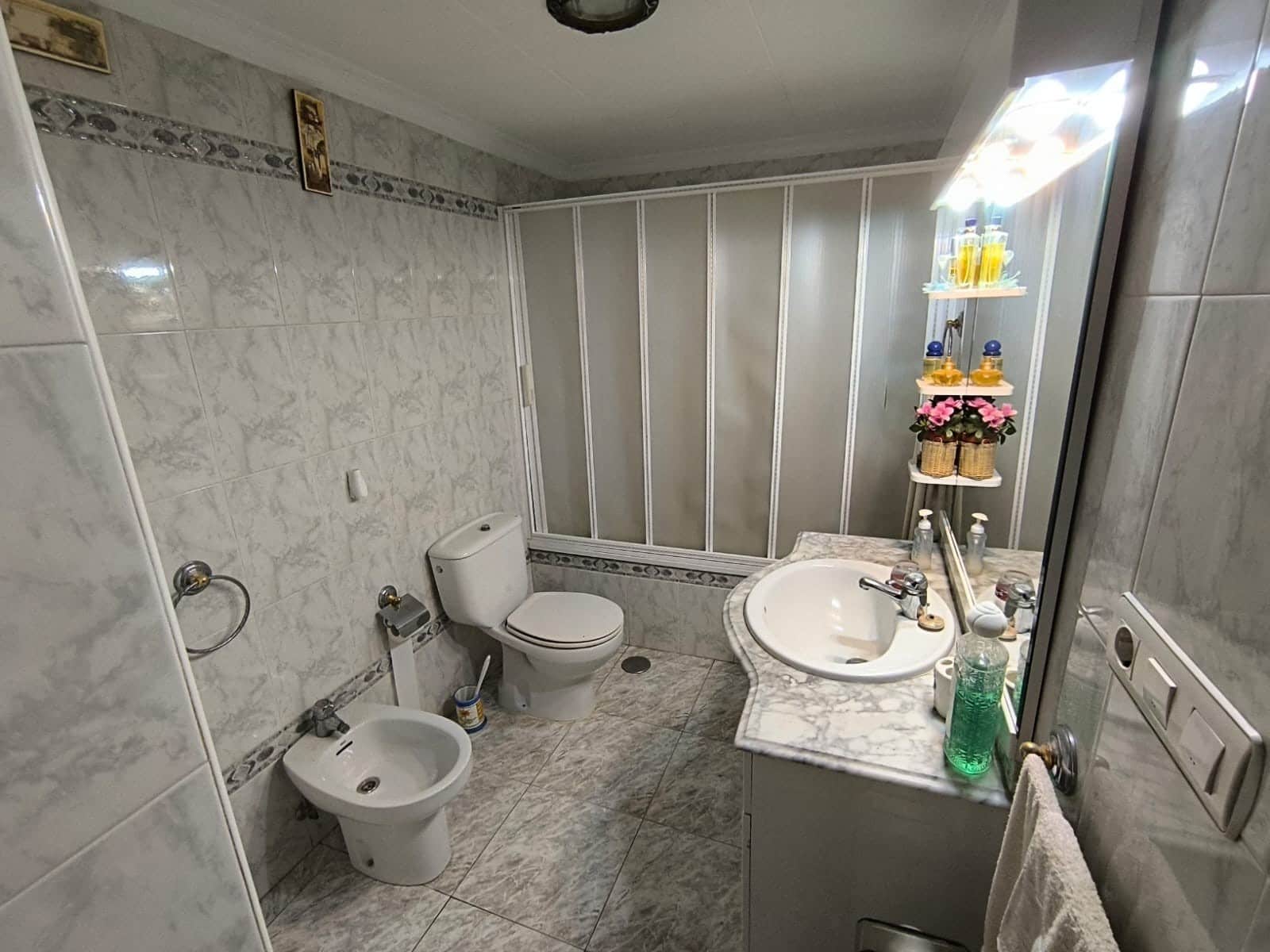 6 Zimmer Haus zu verkaufen in Pinoso mit Garage - 56.000 € (Ref: 9928671)