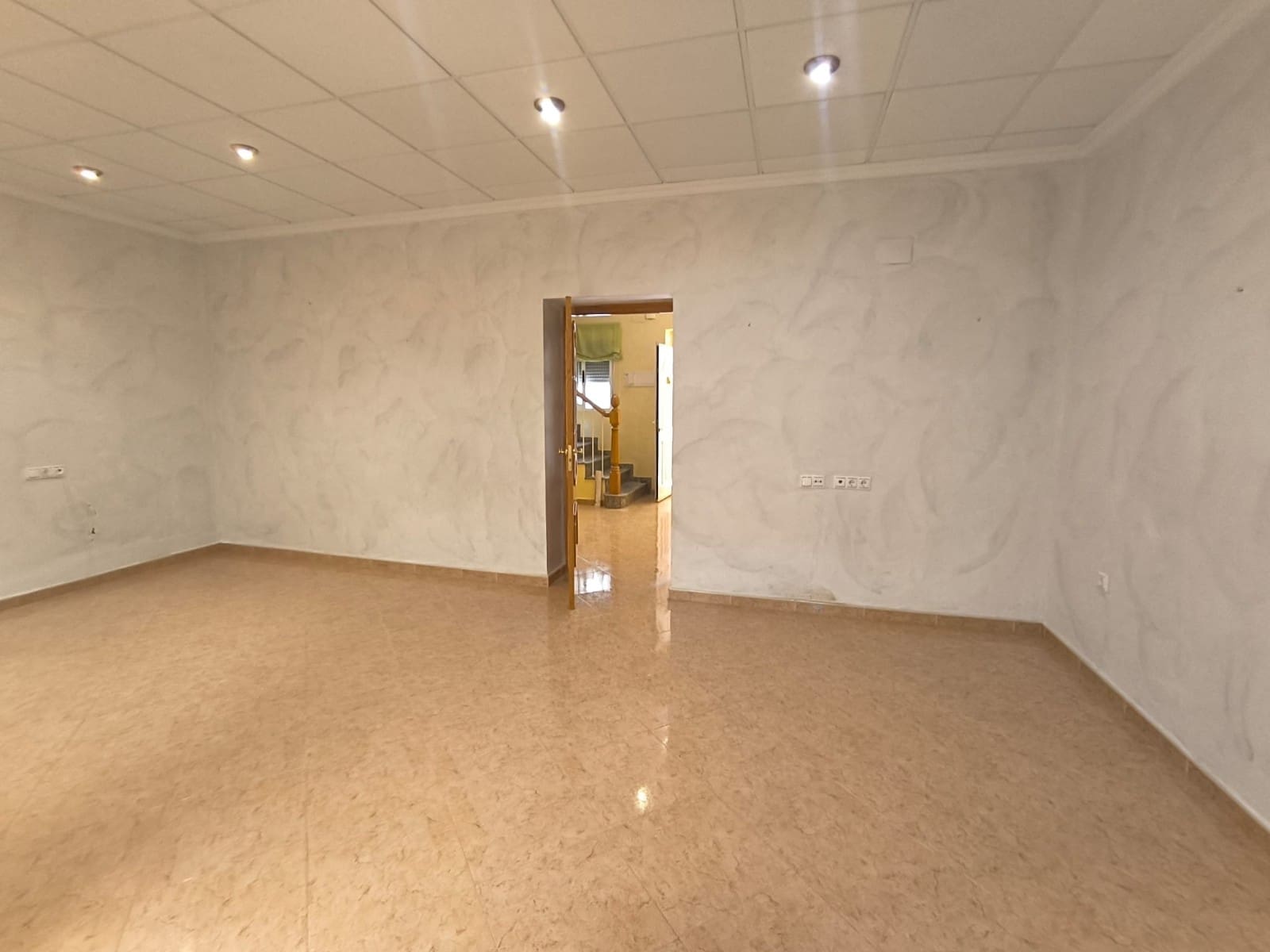 4 soveværelse Byhus til salg i L'Alguena / Alguenya - € 126.000 (Ref: 9932146)