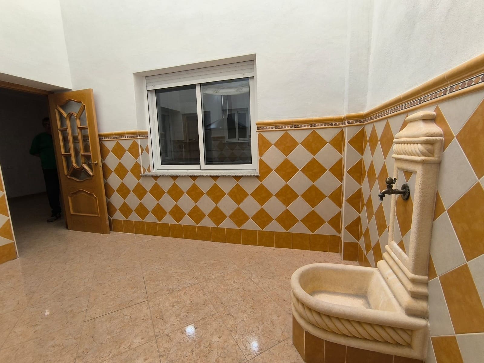 4 soveværelse Byhus til salg i L'Alguena / Alguenya - € 126.000 (Ref: 9932146)