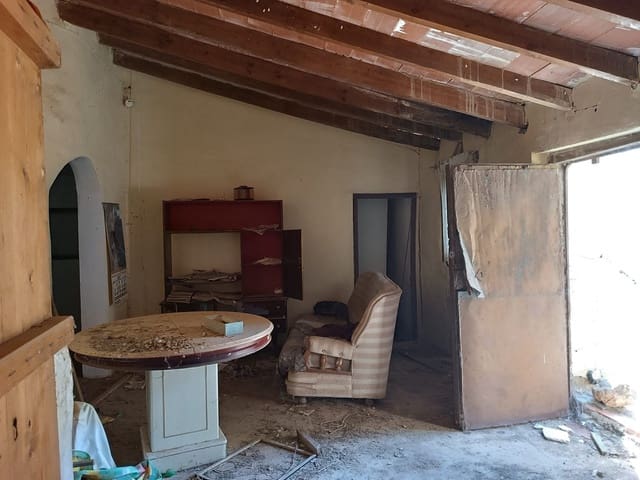 3 soverom Finca/Herregård til salgs i Yecla med garasje - € 49 000 (Ref: 9939250)