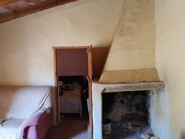 3 soverom Finca/Herregård til salgs i Yecla med garasje - € 49 000 (Ref: 9939250)