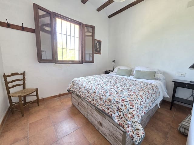 3 soveværelse Finca/Landehus til salg i Villena - € 149.995 (Ref: 9941511)