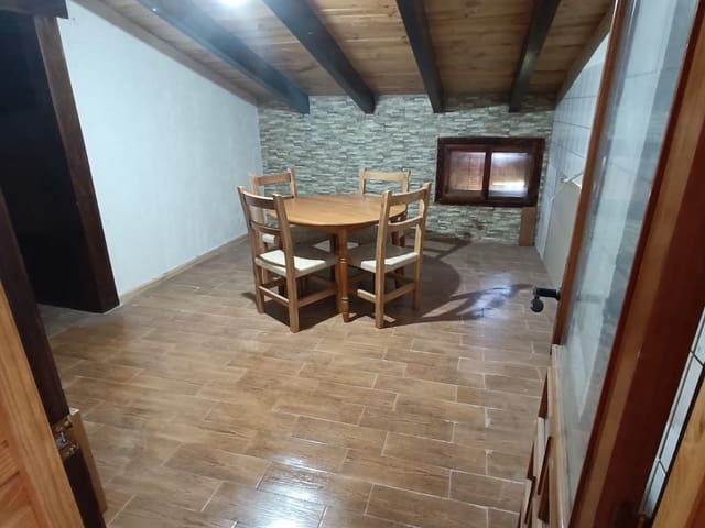 6 soverom Villa til salgs i Yecla med svømmebasseng garasje - € 279 000 (Ref: 9946824)