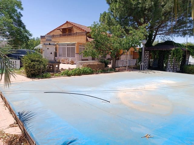 6 soverom Villa til salgs i Yecla med svømmebasseng garasje - € 279 000 (Ref: 9946824)
