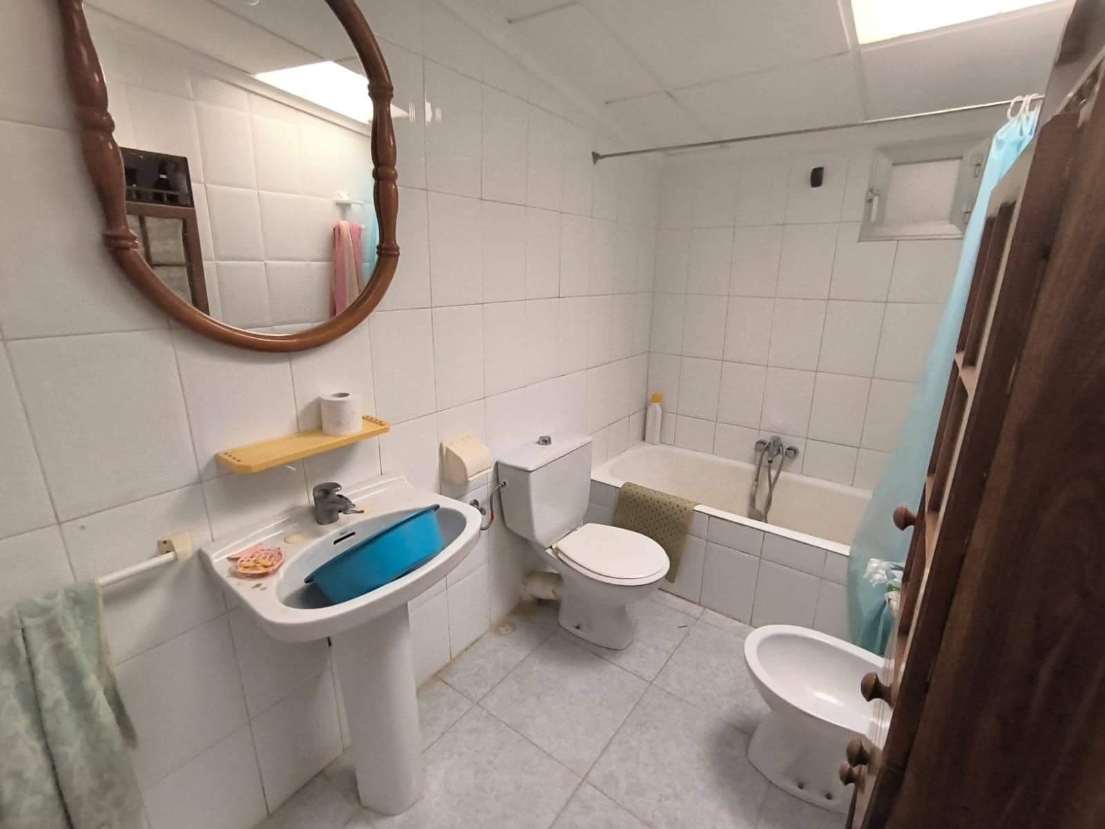7 makuuhuone Maalaistalo myytävänä paikassa Yecla mukana 
autotalli - 130 000 € (Ref: 9950602)